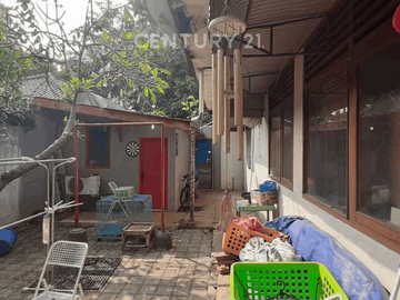 Rumah Tua Lokasi Strategis Di Pondok Bambu S5808