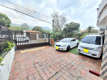Venta de Casa en Bucaramanga - Barrio Cabecera del LLano. Cod V9234