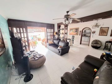Venta de Casa en Bucaramanga - Barrio Cabecera del LLano. Cod V9234