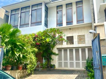 Rumah Jual Strategis Di Pusat Jakarta Dlm Komplek Taman Kartini