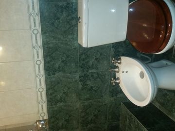Casa lote propio den Mataderos