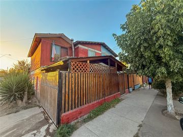 Casa 5 Dorm Estac Techado Comedor Independiente Paine