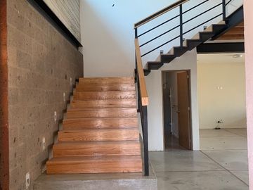 Casa en VENTA dentro de  exclusivo fraccionamiento HUERTAS EL CAMEN