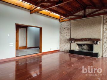 GRAN CASA DE 6 DORM EN VENTA EN EXCLUSIVO CONDOMINIO CASUARINAS