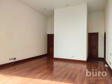 GRAN CASA DE 6 DORM EN VENTA EN EXCLUSIVO CONDOMINIO CASUARINAS