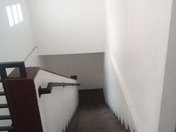 Rumah Di Area POLBAN Ciwaruga Sarijadi 2 Lantai Asri Modern
