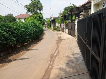 Rumah Siap Huni Nempel Graha Raya