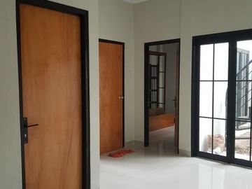 Rumah Siap Huni Nempel Graha Raya