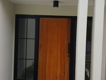 Rumah Siap Huni Nempel Graha Raya