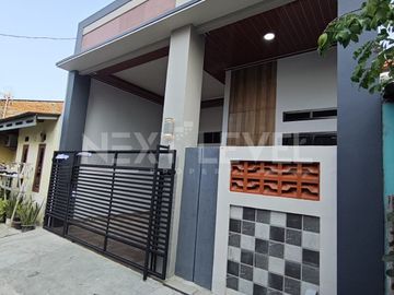 Rumah murah baru renovasi siap huni lokasi tidak banjir di pondok ungu permai Kota Bekasi