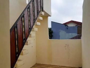 Rumah Baru 2,5 Lantai Luas 190 di Karanglo Arjosari kota Malang