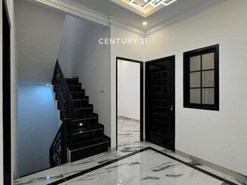 RUMAH CLUSTER MURAH 2 LANTAI DI TANJUNG BARAT