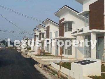 Dijual rumah !! Cluster Green Cove Citra Maja