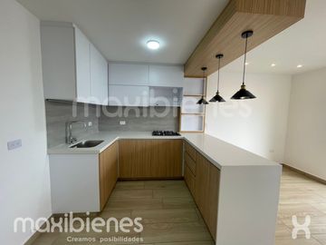 apartamento en arriendo en calle larga. Cod A69019