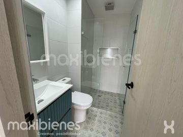 apartamento en arriendo en calle larga. Cod A69019