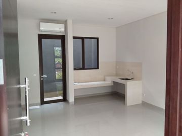 Disewakan Rumah Baru Siap Huni Askara Vanya Park BSD City Blok A