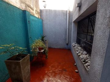 Casa PH en venta en Barracas