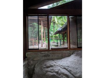 Hermosa casa ecologica al canto del Rio Shilcayo