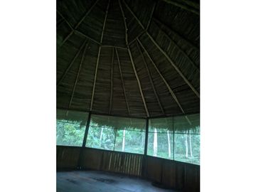 Hermosa casa ecologica al canto del Rio Shilcayo