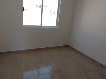 PREVENTA CASA EN CONDOMINIO CON RECÁMARA EN PLANTA BAJA EN TEZOYUCA, MOR.