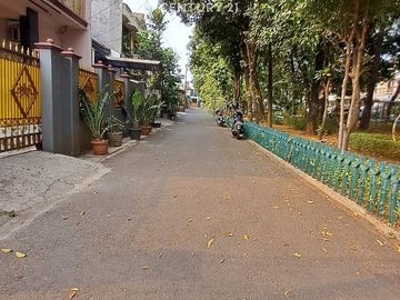 EDISI TURUN HARGA  RUMAH DEPAN TAMAN DI PONDOK KELAPA