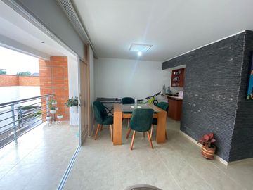 VENTA APARTAMENTO EN CAÑAVERAL CERCA DEL CLUB CAMPESTRE. Cod V8738