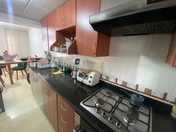 VENTA APARTAMENTO EN CAÑAVERAL CERCA DEL CLUB CAMPESTRE. Cod V8738