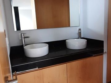 DEPARTAMENTO CON BUENA ILUMINACIÓN