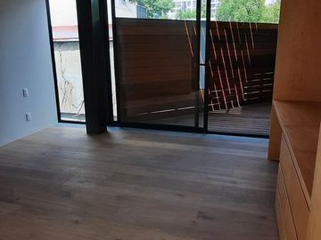 DEPARTAMENTO CON BUENA ILUMINACIÓN