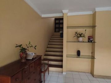 DIJUAL CEPAT BU RUMAH SEMI FURNSIHED DI PUSPITA LOKA BSD CITY