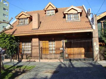 Chalet en venta en Wilde Centro