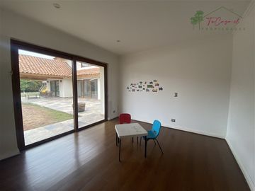 Casa en parcela en Venta de 6D/6B en lonquen Sur Talagante