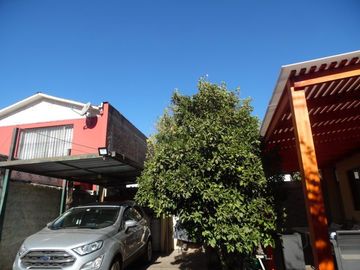 Casa grande en esquina, Mateo Toro y Zambrano