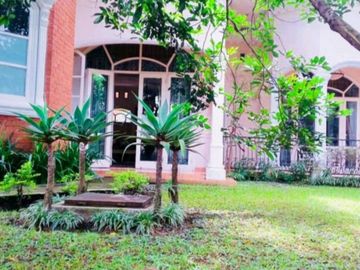 Di Jual Rumah Siap Huni Full Furnished 7 Kamar Dekat Tol di Setra Duta Bandung