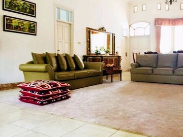 Di Jual Rumah Siap Huni Full Furnished 7 Kamar Dekat Tol di Setra Duta Bandung