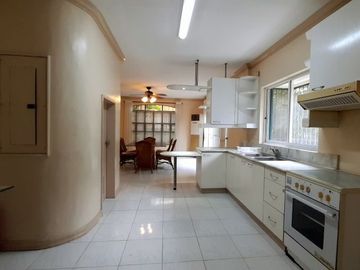 4-Bedroom Fully Furnished House in Banilad, Mandaue City, Cebu