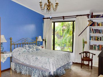 Muy bonita casa en exclusivo condominio en Sumiya