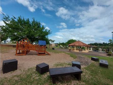 Sea Confiable Vende Casa en Arboledas Cluster Los Olivos