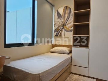 Dijual Rumah Cantik Dan Siap Huni Furnish,Cluster SVADHI TANAKAYU