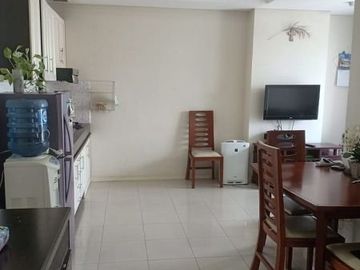 Jual Cepat Apartemen Cosmo Terrace siap huni 2BR 1,5M