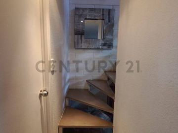 Se vende casa en el Solar etapa 4