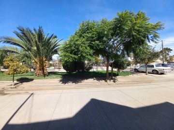 Se vende casa en el Solar etapa 4