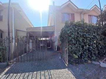 Se vende casa en el Solar etapa 4