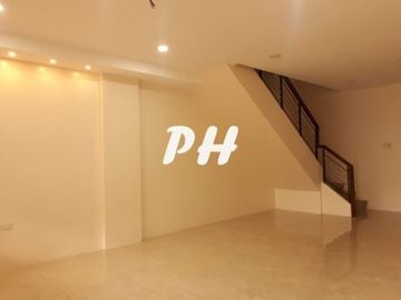 Brand New Modern Town House w/ 4 Bedrooms and 2 Car Gar. In Quezon City Near Mindanao Ave. PH909