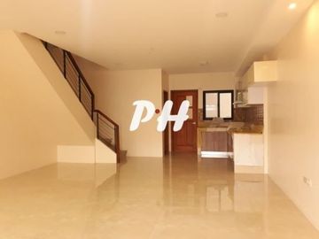 Brand New Modern Town House w/ 4 Bedrooms and 2 Car Gar. In Quezon City Near Mindanao Ave. PH909