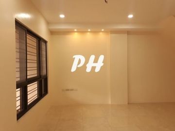 Brand New Modern Town House w/ 4 Bedrooms and 2 Car Gar. In Quezon City Near Mindanao Ave. PH909