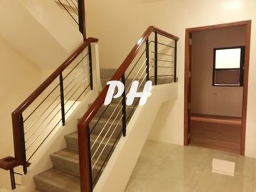 Brand New Modern Town House w/ 4 Bedrooms and 2 Car Gar. In Quezon City Near Mindanao Ave. PH909