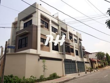 Brand New Modern Town House w/ 4 Bedrooms and 2 Car Gar. In Quezon City Near Mindanao Ave. PH909
