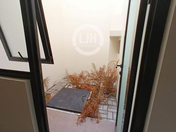 Disewakan Rumah di Summarecon Crown Gading Cluster Regia Bekasi Jawa Barat