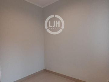 Disewakan Rumah di Summarecon Crown Gading Cluster Regia Bekasi Jawa Barat